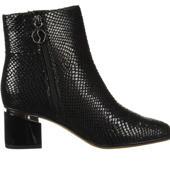 Franco Sarto Women’s Marquee Black Ankle Boot Size 6 - Picture 8 of 15